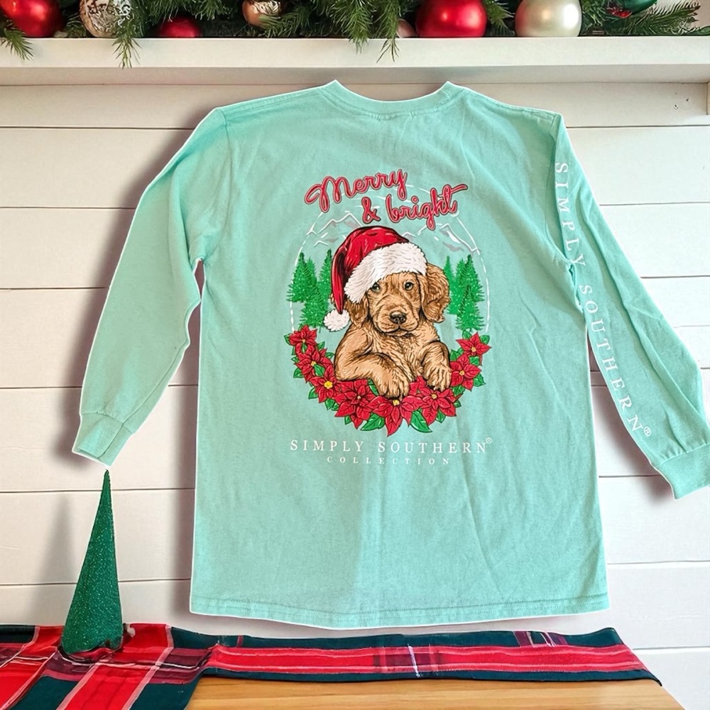 NWT Simply Southern Youth Size Small Merry & Bright Festive Shirt With A Cute Pu
